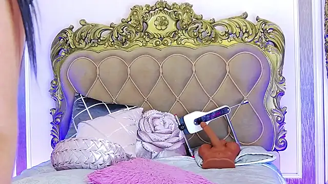 ChanelHarris online show from February 7, 2025, 7:17 pm