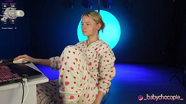 Snapshot of Masha_2002 chatting on February 7, 2026, 10:02 pm Masha 2002 online show from February 7, 2026, 10:02 pm