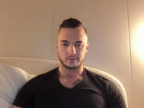 paulblack21 online show from April 9, 2026, 8:36 pm