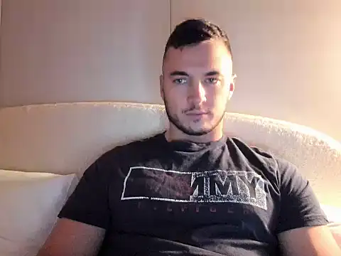 paulblack21 online show from April 10, 2026, 7:40 pm