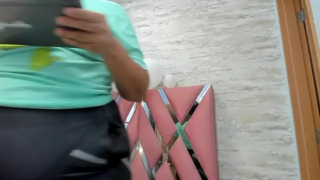 veronica salas online show from February 11, 2025, 8:10 pm