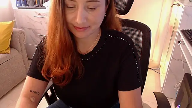 Snapshot of Angela_smile chatting on December 14, 2024, 6:09 pm Angela smile online show from December 14, 2024, 6:09 pm