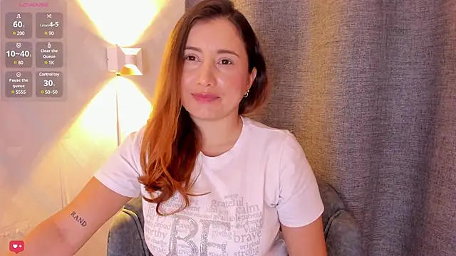 Snapshot of Angela_smile chatting on December 17, 2024, 2:33 pm Angela smile online show from December 17, 2024, 2:33 pm