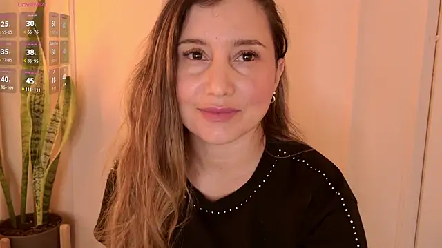 Snapshot of Angela_smile chatting on May 26, 2026, 9:33 pm Angela smile online show from May 26, 2026, 9:33 pm