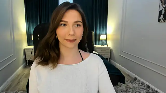 Snapshot of GracefulLook chatting on March 2, 2025, 2:43 pm GracefulLook online show from March 2, 2025, 2:43 pm