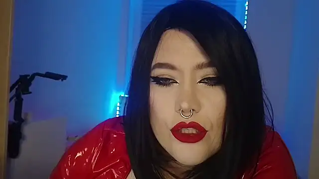 wickedxqueen online show from November 9, 2025, 9:35 pm