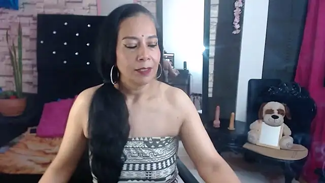 MarianaNight02 online show from September 24, 2025, 9:07 pm