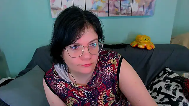 Snapshot of EverlyRays chatting on May 16, 2026, 8:44 am EverlyRays online show from May 16, 2026, 8:44 am