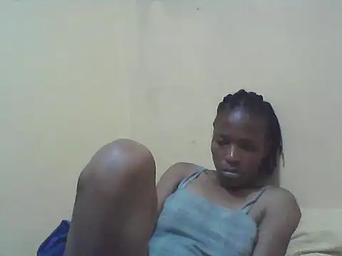 Smillie prety online show from November 7, 2025, 3:28 am