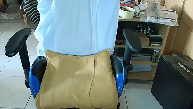 angelgarcia269 online show from November 4, 2025, 11:53 am