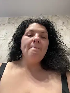 Snapshot of Taisia_W chatting on December 5, 2024, 9:06 am Taisia W online show from December 5, 2024, 9:06 am