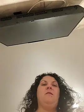 Snapshot of Taisia_W chatting on December 17, 2024, 6:02 am Taisia W online show from December 17, 2024, 6:02 am