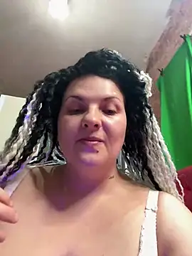 Snapshot of Taisia_W chatting on February 14, 2025, 4:20 pm Taisia W online show from February 14, 2025, 4:20 pm