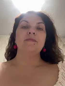 Snapshot of Taisia_W chatting on September 23, 2025, 6:16 am Taisia W online show from September 23, 2025, 6:16 am