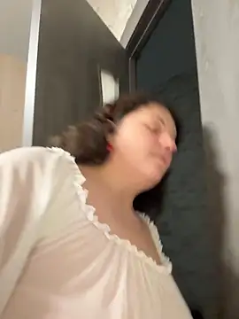 Snapshot of Taisia_W chatting on October 13, 2025, 6:57 am Taisia W online show from October 13, 2025, 6:57 am