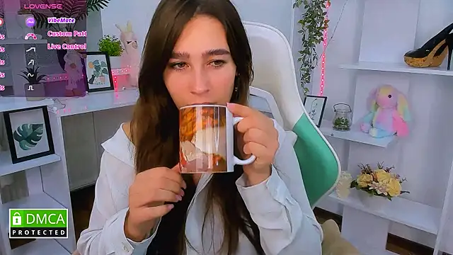  Eliizabeth  online show from October 25, 2025, 9:09 pm