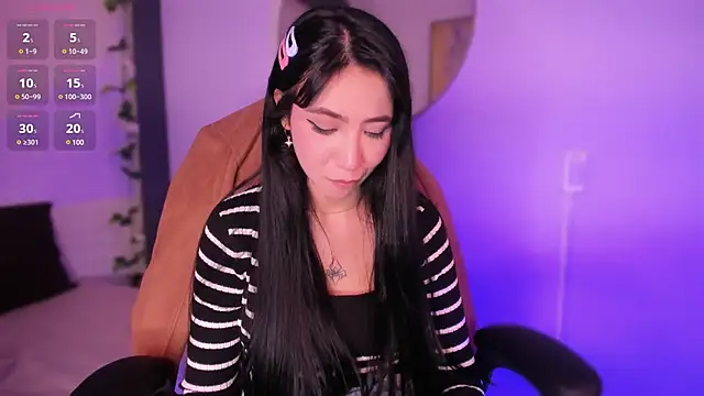 Snapshot of emma_woods_ chatting on December 28, 2024, 6:29 pm emma woods online show from December 28, 2024, 6:29 pm