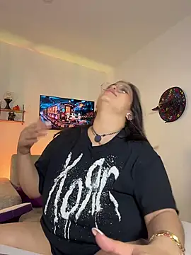 tati reyess online show from October 26, 2025, 11:27 am