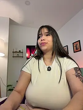 tati reyess online show from March 4, 2026, 12:22 pm