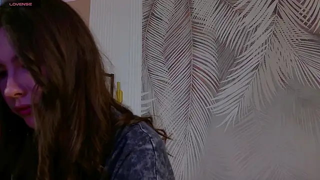 Snapshot of Marie_Diaze chatting on June 21, 2026, 5:10 am Marie Diaze online show from June 21, 2026, 5:10 am