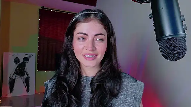 Emma  Blanco online show from November 23, 2025, 8:41 pm