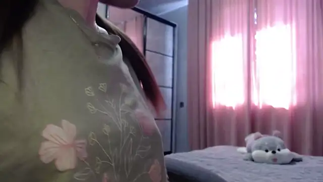 Snapshot of Viktoriiya_bald chatting on March 22, 2025, 1:30 pm Viktoriiya bald online show from March 22, 2025, 1:30 pm