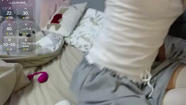 Snapshot of Viktoriiya_bald chatting on November 28, 2025, 2:58 am Viktoriiya bald online show from November 28, 2025, 2:58 am