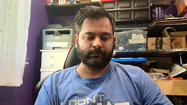 Snapshot of Sakhtlaundaz chatting on October 26, 2025, 6:14 pm Sakhtlaundaz online show from October 26, 2025, 6:14 pm