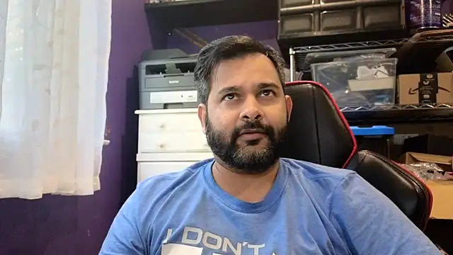 Snapshot of Sakhtlaundaz chatting on October 27, 2025, 1:15 pm Sakhtlaundaz online show from October 27, 2025, 1:15 pm