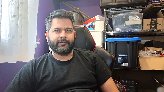 Snapshot of Sakhtlaundaz chatting on October 31, 2025, 2:29 pm Sakhtlaundaz online show from October 31, 2025, 2:29 pm