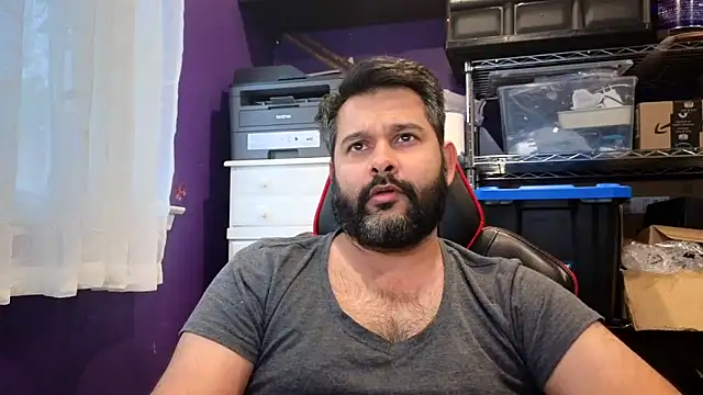 Snapshot of Sakhtlaundaz chatting on November 7, 2025, 3:23 pm Sakhtlaundaz online show from November 7, 2025, 3:23 pm