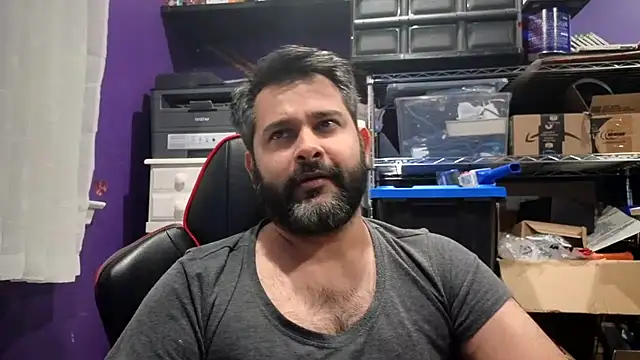 Snapshot of Sakhtlaundaz chatting on November 9, 2025, 1:59 am Sakhtlaundaz online show from November 9, 2025, 1:59 am