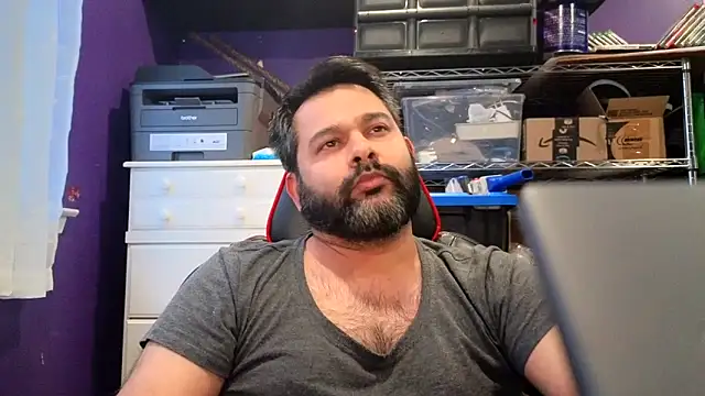 Snapshot of Sakhtlaundaz chatting on November 10, 2025, 12:48 pm Sakhtlaundaz online show from November 10, 2025, 12:48 pm