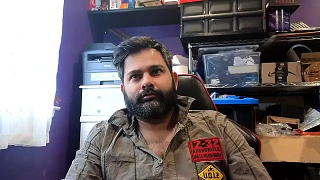 Snapshot of Sakhtlaundaz chatting on November 12, 2025, 2:50 pm Sakhtlaundaz online show from November 12, 2025, 2:50 pm