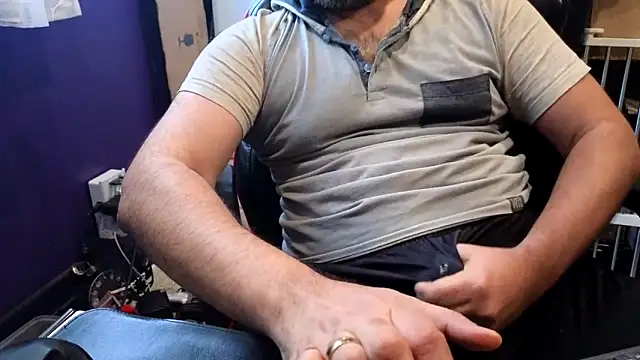 Sakhtlaundaz online show from February 25, 2026, 9:57 pm