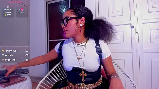 Snapshot of ZENDAMILLER chatting on January 30, 2025, 11:13 pm ZENDAMILLER online show from January 30, 2025, 11:13 pm