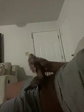 Snapshot of BD2LONG chatting on December 20, 2025, 6:20 am BD2LONG online show from December 20, 2025, 6:20 am