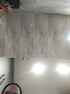 lolo890 online show from April 5, 2026, 9:45 pm