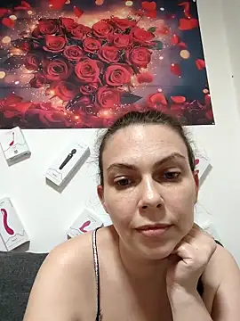 Snapshot of LEAsquirt91 chatting on May 5, 2026, 2:03 pm LEAsquirt91 online show from May 5, 2026, 2:03 pm