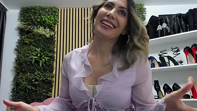 sweetcherry30 online show from March 27, 2026, 7:03 am