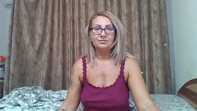 PussyEvely online show from July 9, 2026, 6:01 pm