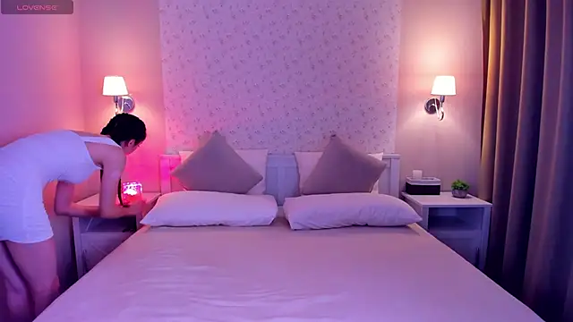 Lexi Split online show from November 23, 2025, 1:49 am