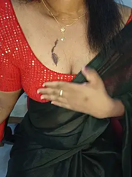 Snapshot of Malluivaniya chatting on June 12, 2026, 5:50 am Malluivaniya online show from June 12, 2026, 5:50 am