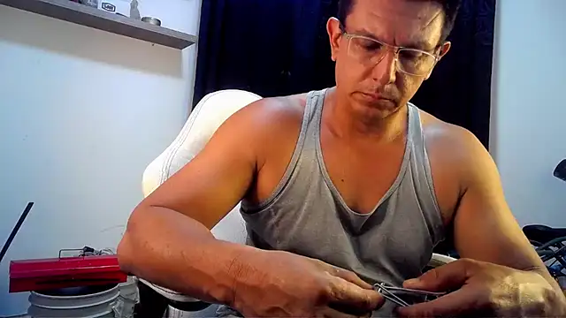 Snapshot of pedropicapi chatting on April 28, 2026, 11:10 pm pedropicapi online show from April 28, 2026, 11:10 pm
