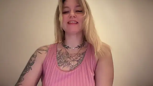 Snapshot of Isabel-Bailey chatting on December 6, 2024, 9:24 pm Isabel-Bailey online show from December 6, 2024, 9:24 pm