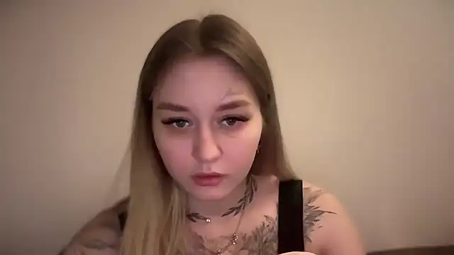 Snapshot of Isabel-Bailey chatting on December 31, 2024, 8:34 pm Isabel-Bailey online show from December 31, 2024, 8:34 pm