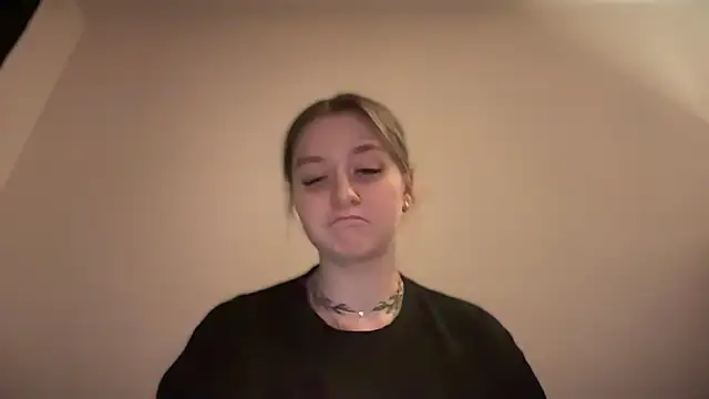 Snapshot of Isabel-Bailey chatting on January 8, 2025, 9:34 pm Isabel-Bailey online show from January 8, 2025, 9:34 pm