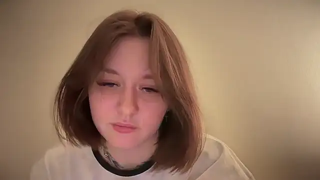 Snapshot of Isabel-Bailey chatting on February 9, 2025, 10:43 pm Isabel-Bailey online show from February 9, 2025, 10:43 pm