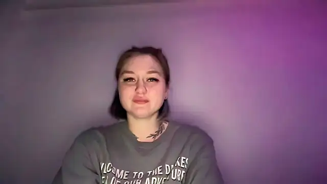 Isabel-Bailey online show from November 18, 2025, 9:08 pm