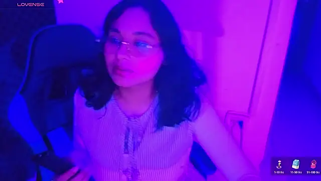 Cuteprincess21 online show from February 19, 2026, 1:45 am